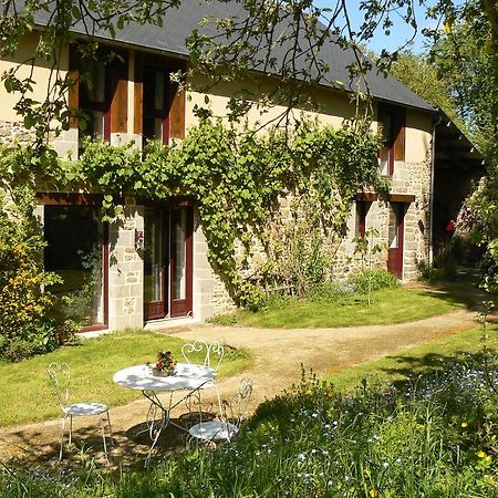 Chambres D'Hotes Du Vault Picot La Chapelle-aux-Filzméens Exterior foto