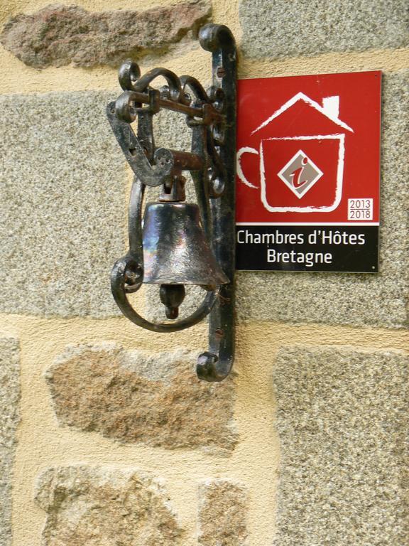 Chambres D'Hotes Du Vault Picot La Chapelle-aux-Filzméens Exterior foto